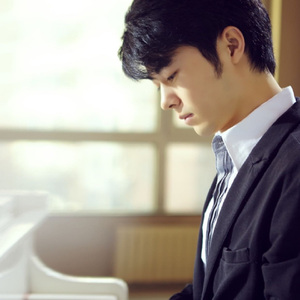 播放拔萝卜的动漫人物在线观看
